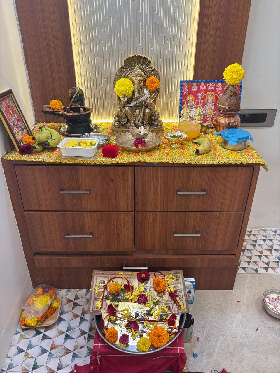 The pooja room at the Powai consultation centre